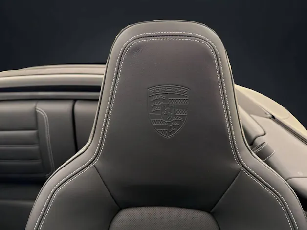 PORSCHE 911 Carrera 4 GTS Cabriolet