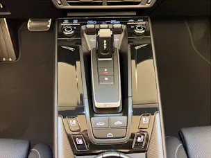 Porsche 911 Carrera 4 GTS Cabriolet