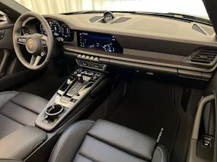Porsche 911 Carrera 4 GTS Cabriolet