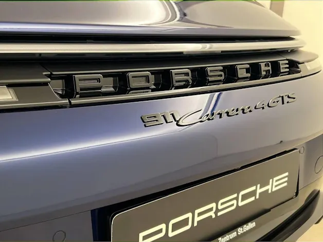 Porsche 911 Carrera 4 GTS Cabriolet