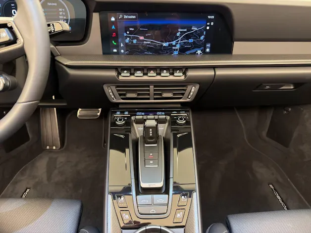 PORSCHE 911 Carrera 4 GTS Cabriolet