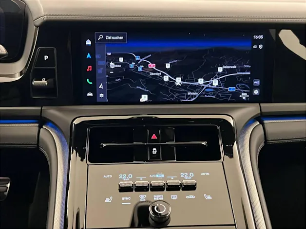 Porsche Panamera 4 E-Hybrid