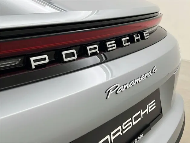 Porsche Panamera 4 E-Hybrid