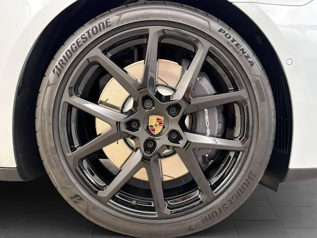 PORSCHE Panamera 4 E-Hybrid