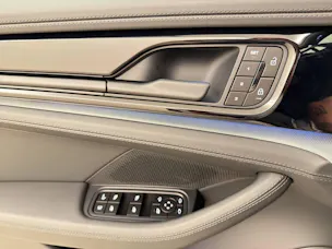 PORSCHE Panamera 4 E-Hybrid