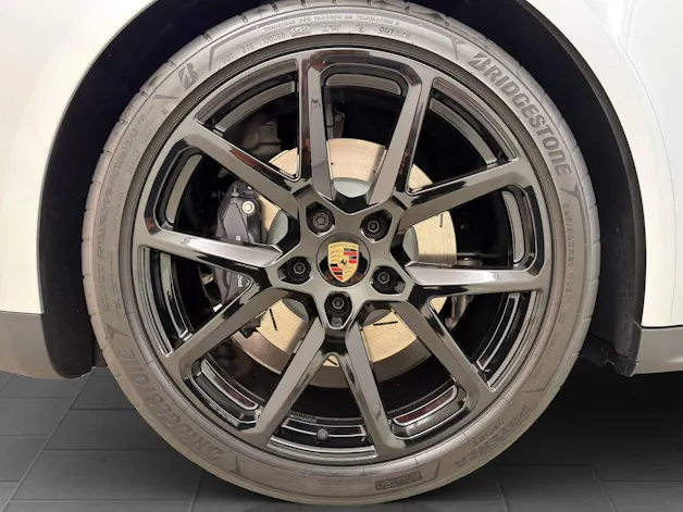 PORSCHE Panamera 4 E-Hybrid