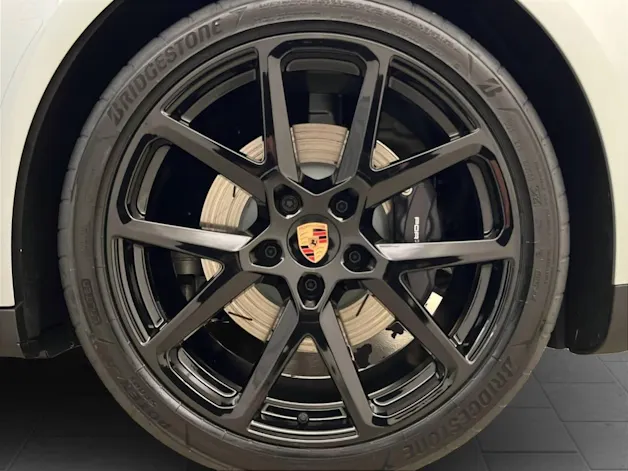 Porsche Panamera 4 E-Hybrid