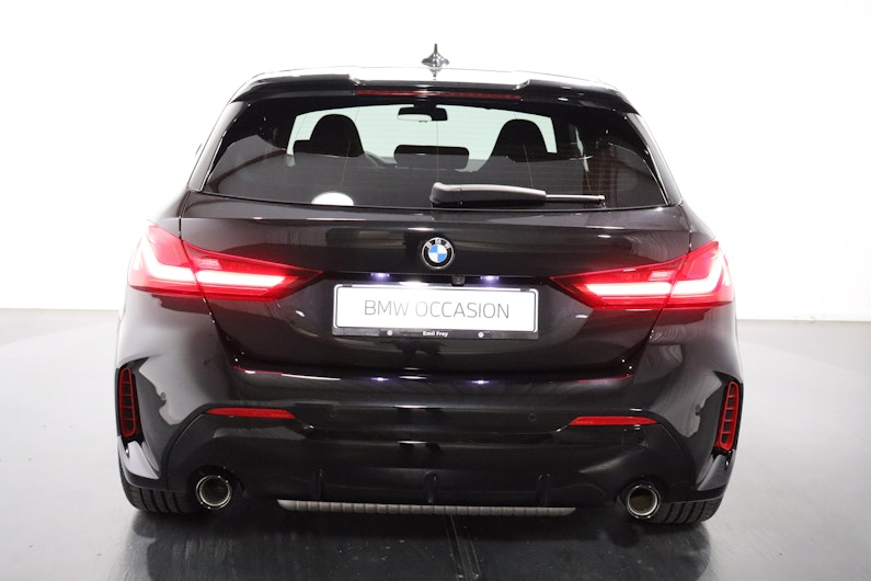 Vehicle image BMW 1 SERIES