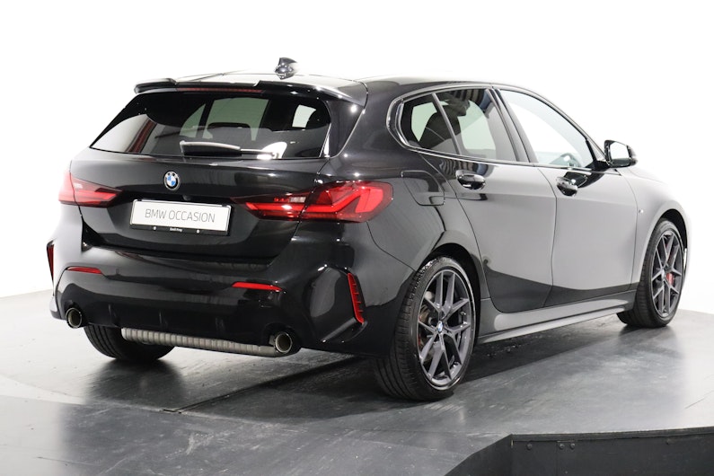 Vehicle image BMW 1 SERIES