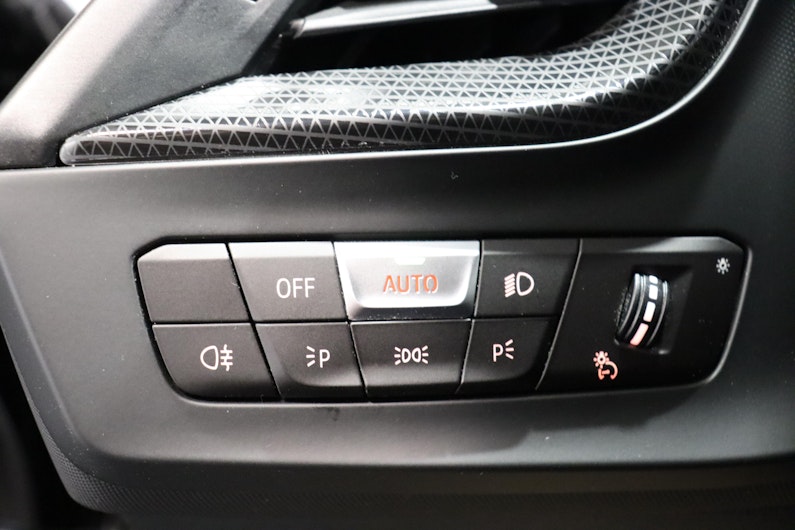 Vehicle image BMW 1 SERIES