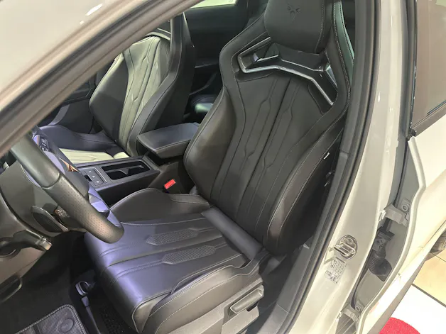 Cupra Leon ST 2.0 TSI 370 VZ CUP 4Drive DSG