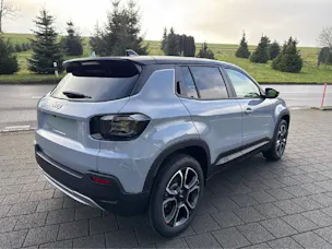 Jeep Avenger Summit