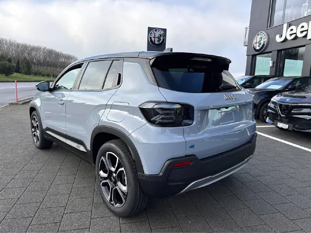 Jeep Avenger Summit