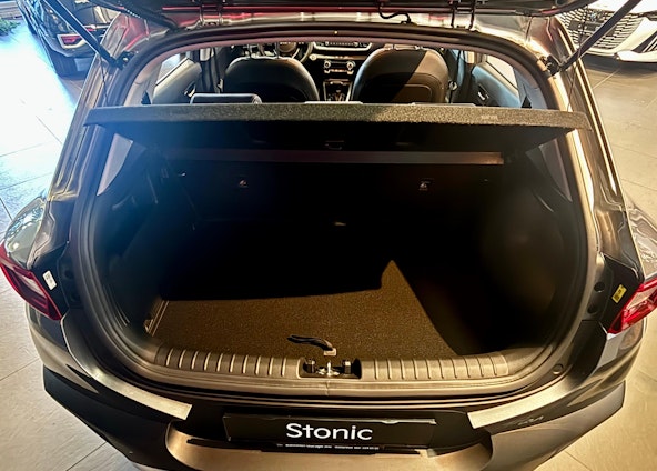 Vehicle image 7 Vehicle image 7