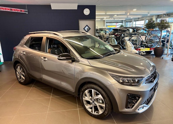 Vehicle image 3 Vehicle image 3