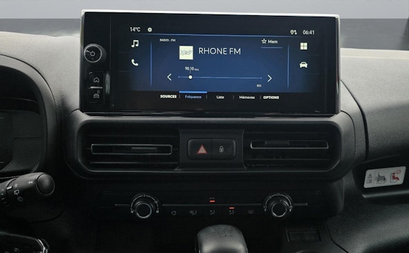 Vehicle image 10 Vehicle image 10