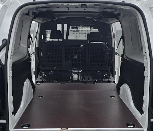 Vehicle image 16 Vehicle image 16