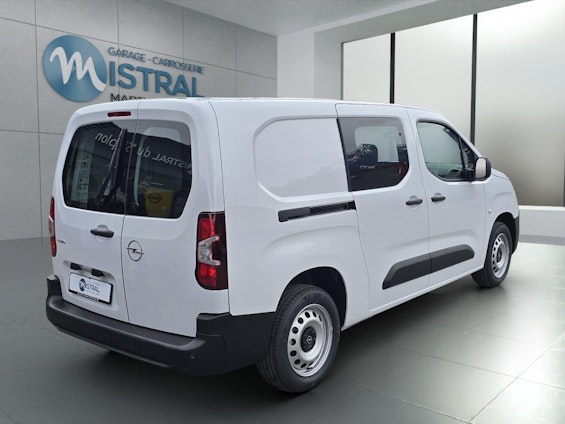 Vehicle image 4 Vehicle image 4