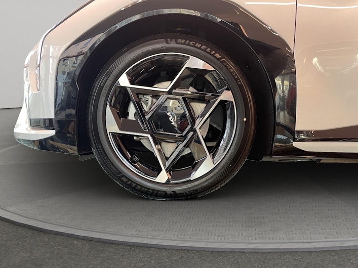 Vehicle image KIA EV4