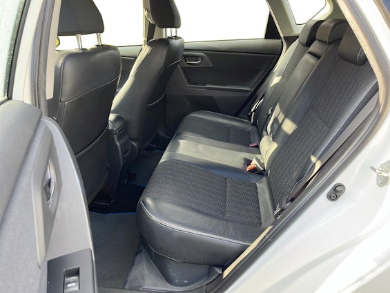 Vehicle image 10 Vehicle image 10