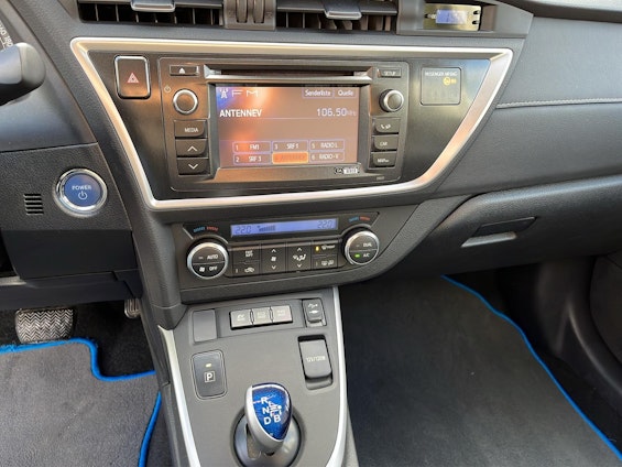 Vehicle image 8 Vehicle image 8