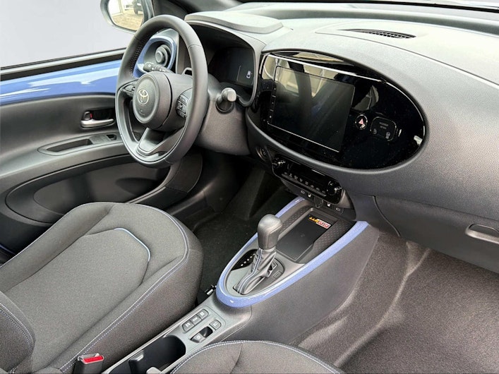 Vehicle image TOYOTA AYGO X