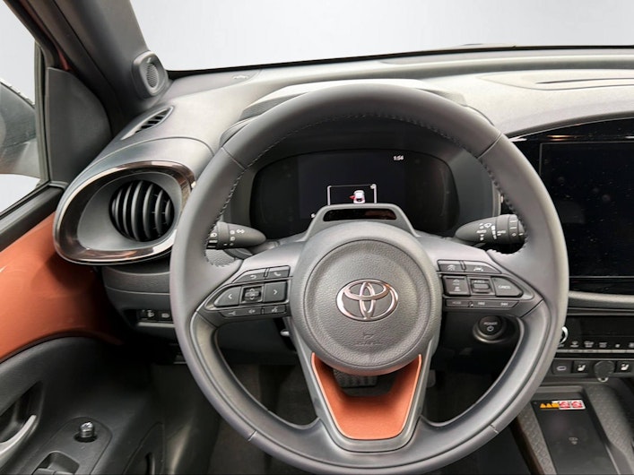 Vehicle image TOYOTA AYGO X