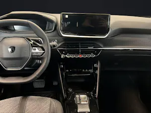Peugeot 2008 1.2 Hybrid 145 Allure Premium