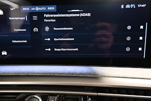 Vehicle image PEUGEOT 3008 1.2 Hybrid Allure