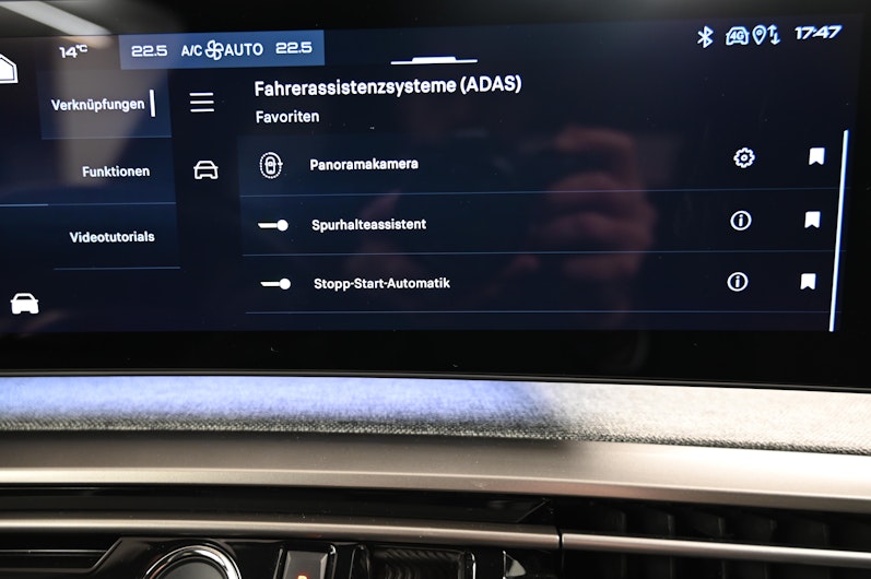 Vehicle image PEUGEOT 3008