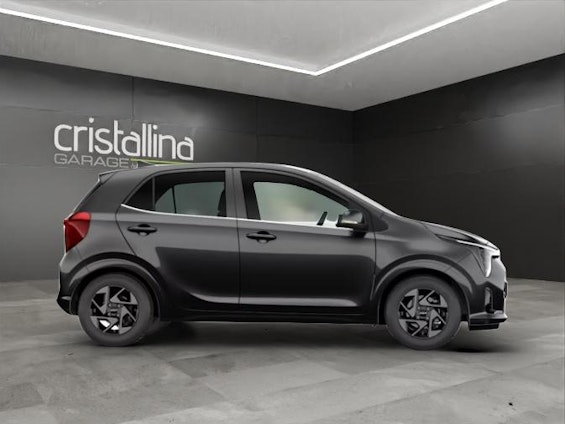 Vehicle image 4 Vehicle image 4