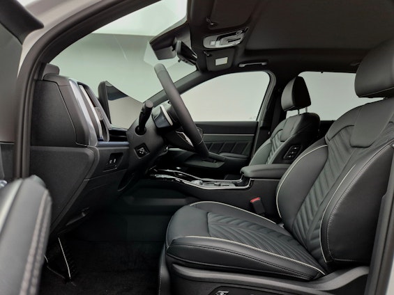 Vehicle image 3 Vehicle image 3