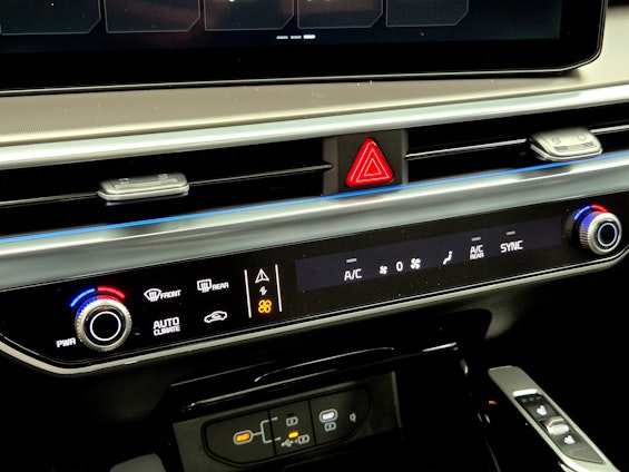 Vehicle image 11 Vehicle image 11