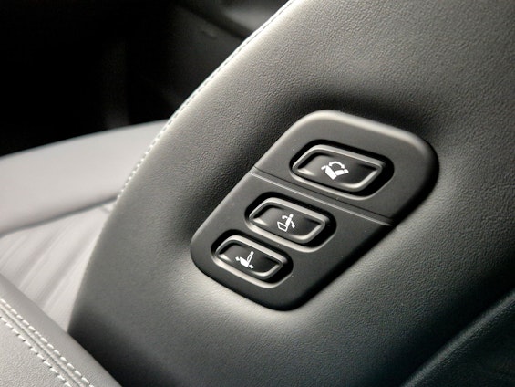 Vehicle image 13 Vehicle image 13