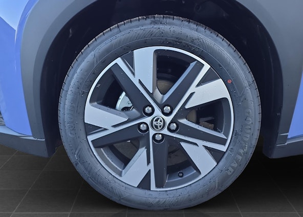 Vehicle image 14 Vehicle image 14