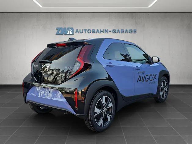 Toyota Aygo X 1.5 VVT-i HSD Trend
