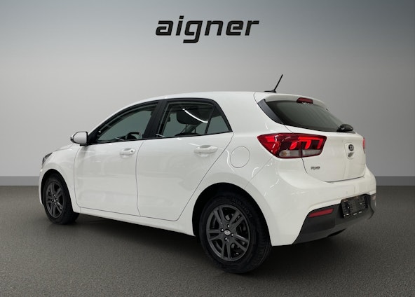 Vehicle image 2 Vehicle image 2