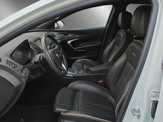 Vehicle image 6 Vehicle image 6