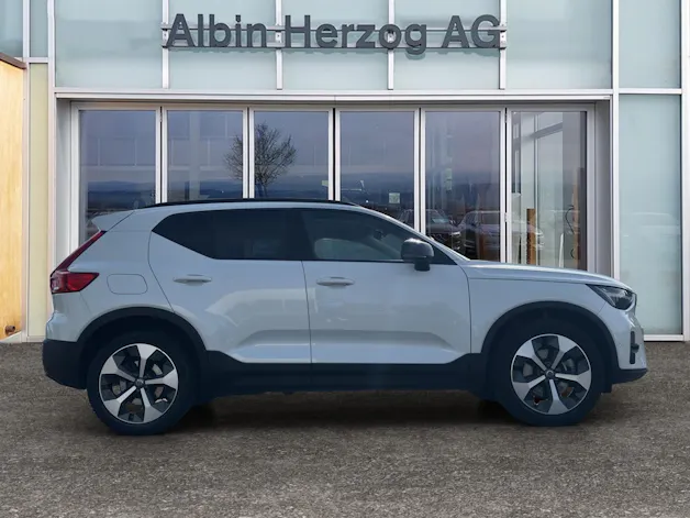 Volvo XC40 2.0 B4 MH Plus Dark