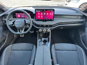 Škoda Superb Combi 2.0 TSI Sportline 4x4 DSG