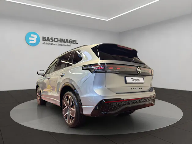 VW Tiguan 2.0 TSI DSG R-Line 4Motion
