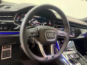 Audi Q8 55 TFSI quattro tiptronic
