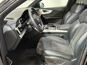 Audi Q8 55 TFSI quattro tiptronic