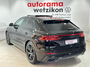 Audi Q8 55 TFSI quattro tiptronic