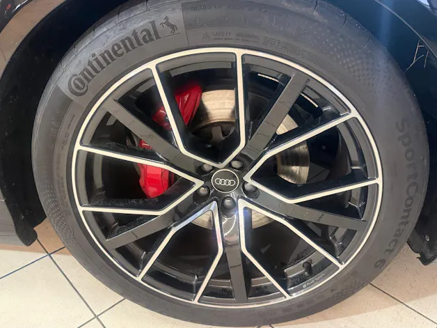 Audi Q8 55 TFSI quattro tiptronic