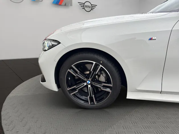 BMW 330d xDrive 48V Touring Steptronic M Sport
