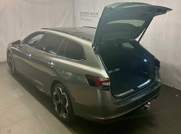 Škoda Superb Combi 2.0 TSI Sportline 4x4 DSG