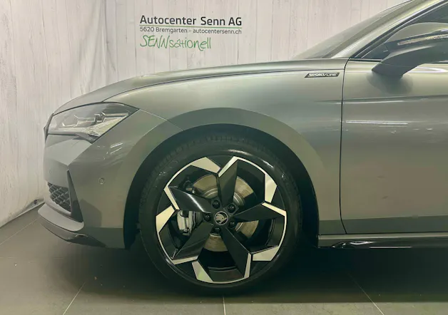 Škoda Superb Combi 2.0 TSI Sportline 4x4 DSG