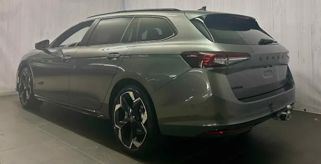 Škoda Superb Combi 2.0 TSI Sportline 4x4 DSG