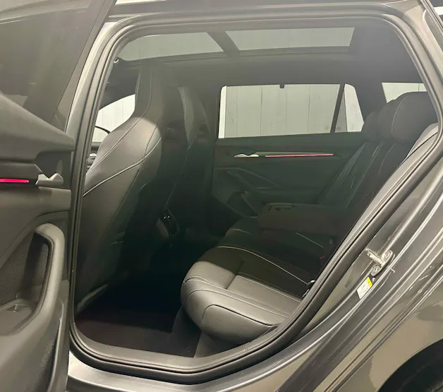 Škoda Superb Combi 2.0 TSI Sportline 4x4 DSG